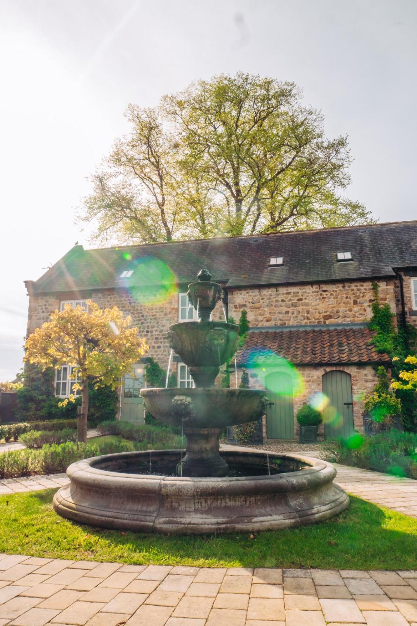 The Old Coach House Hotel ริปอน ภายนอก รูปภาพ